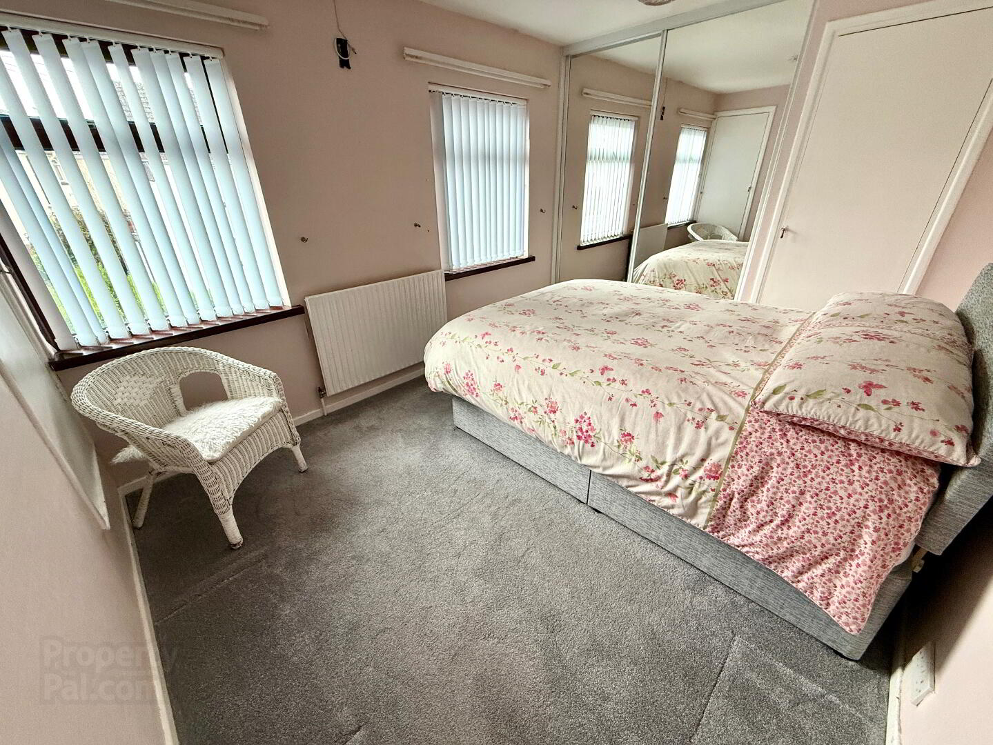 34 Erne Gardens 17 of 25