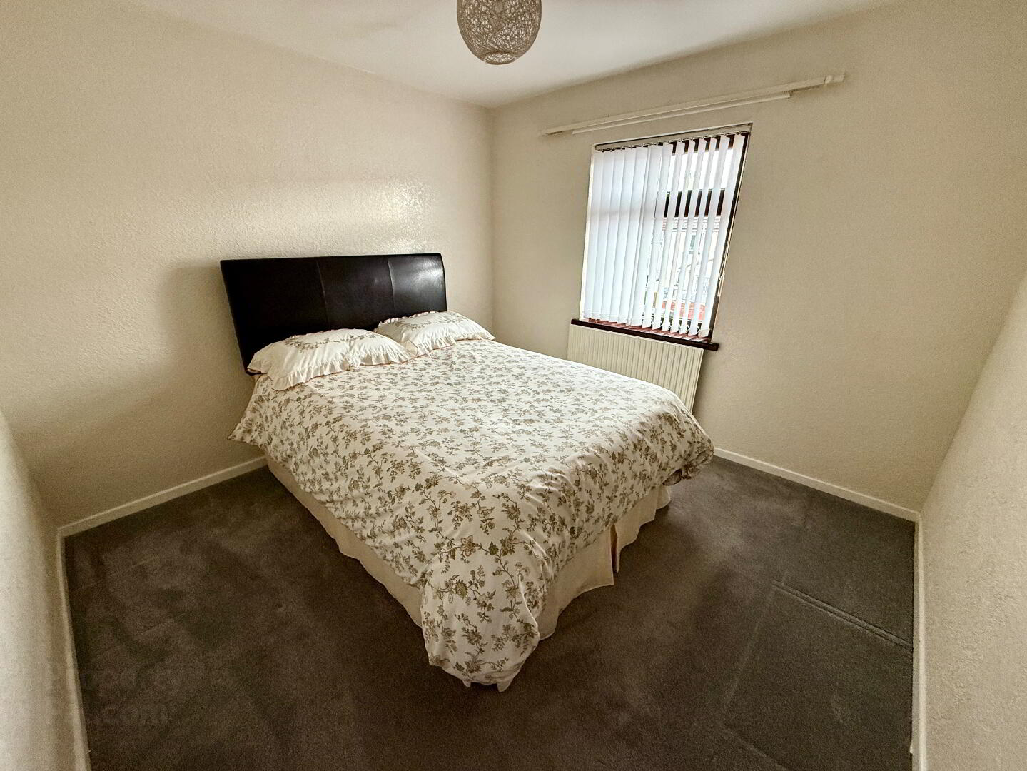 34 Erne Gardens 19 of 25
