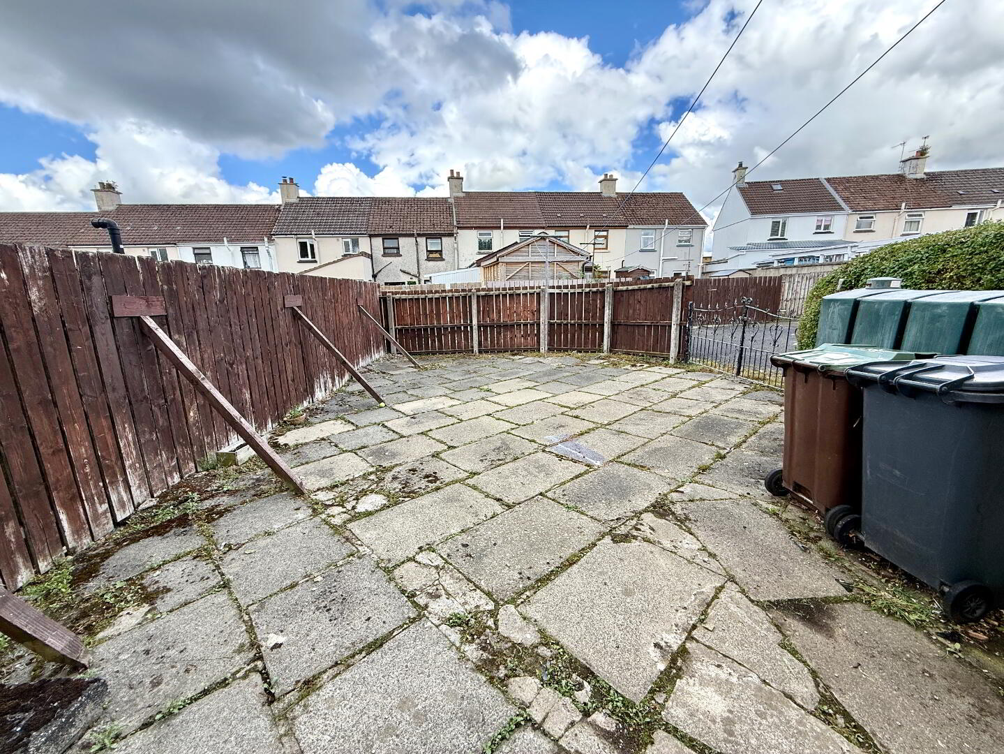 34 Erne Gardens 23 of 25