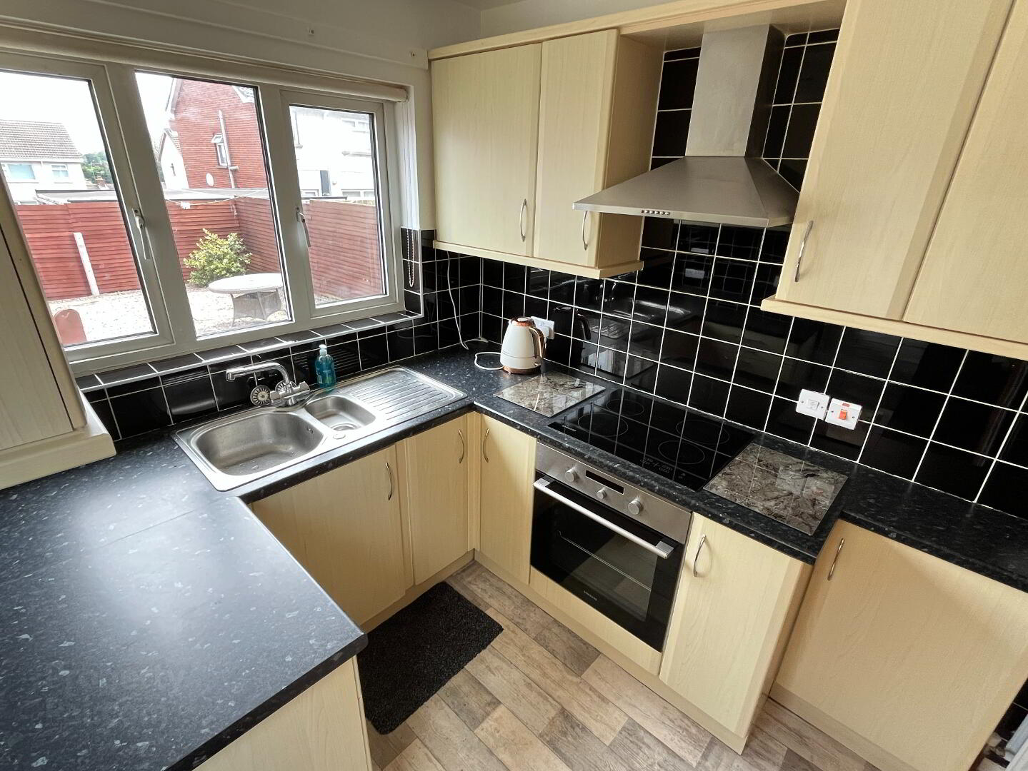 73 Wood Lane 11 of 25