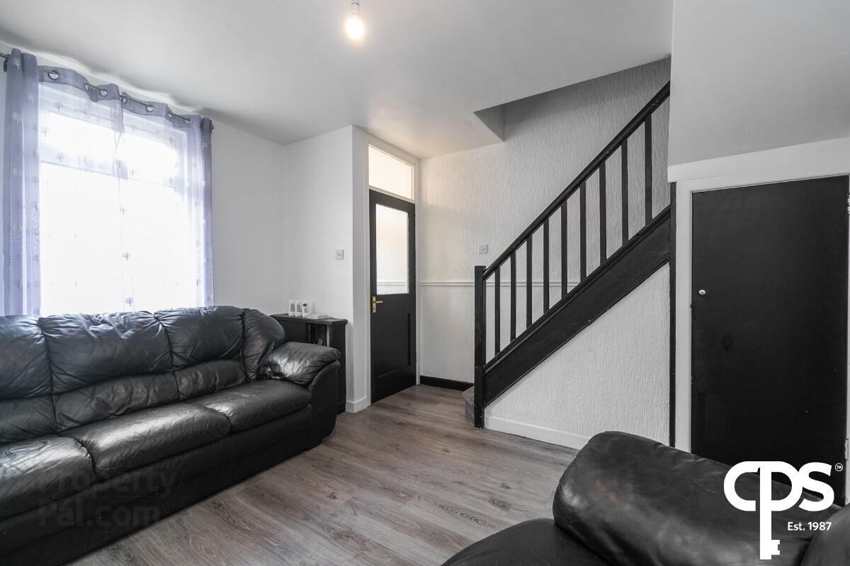 92 Benburb Street 2 of 14