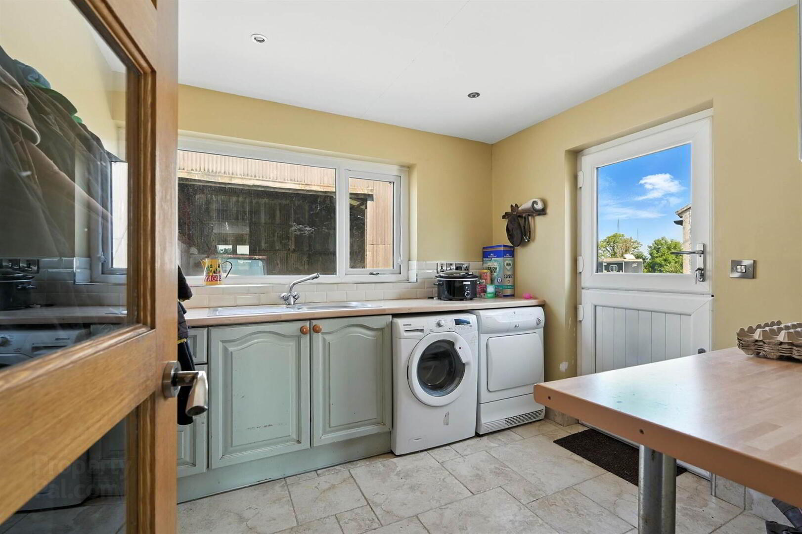 35 Loughries Road 12 of 37