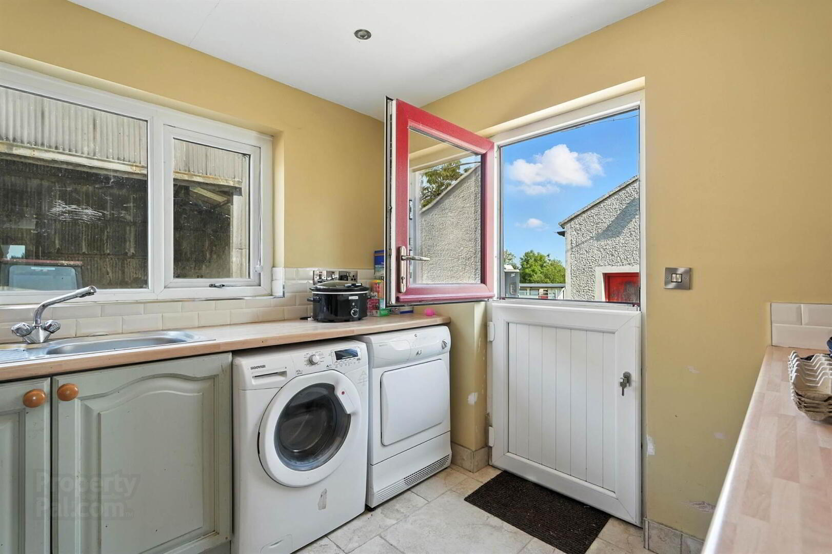 35 Loughries Road 11 of 37