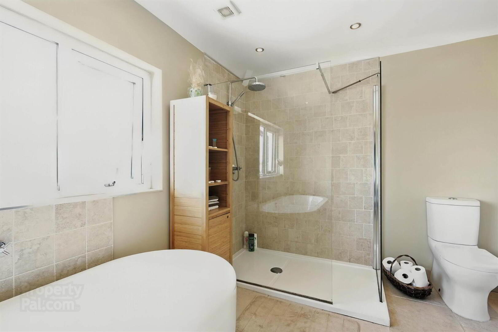 35 Loughries Road 16 of 37