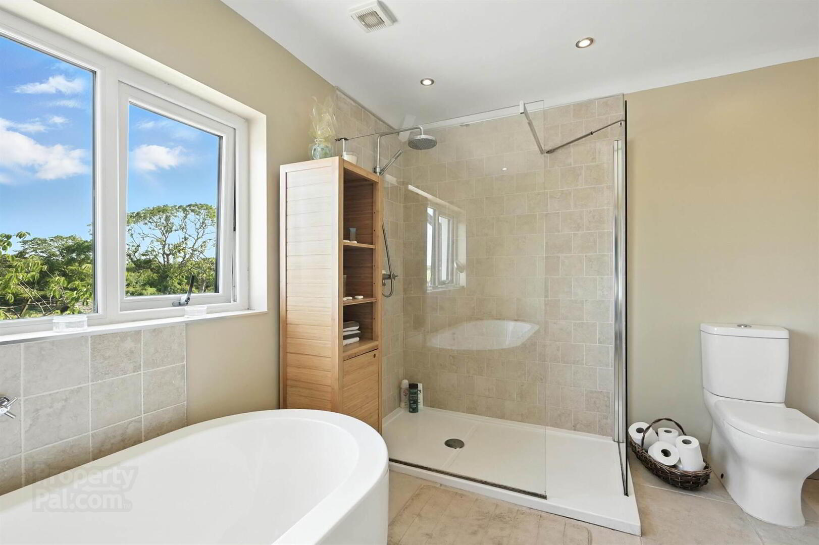 35 Loughries Road 22 of 37