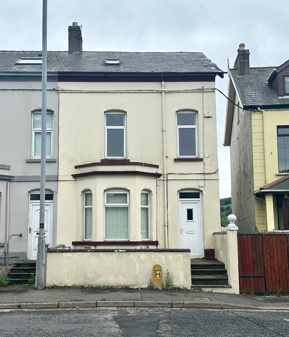 3 Victoria Road 1 of 7