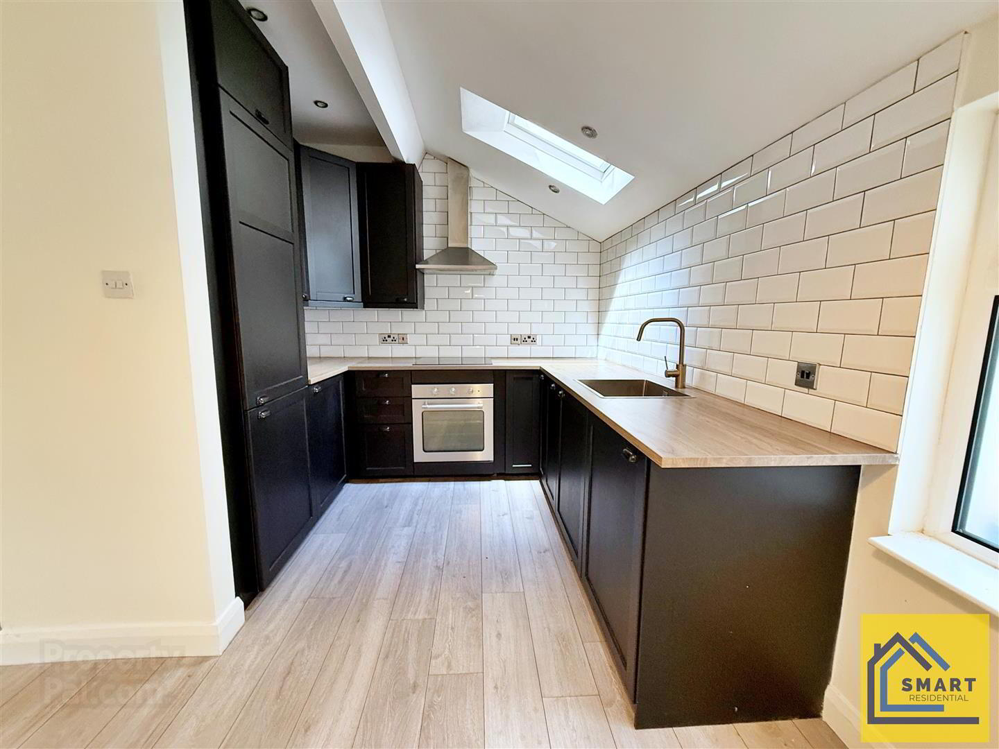 Apt 8, 23 Knock Road 7 of 13