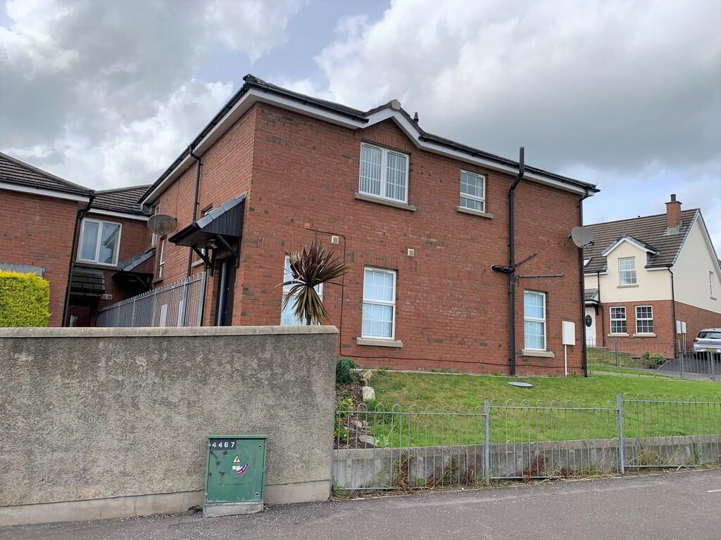 12 Larksborough Avenue 1 of 11