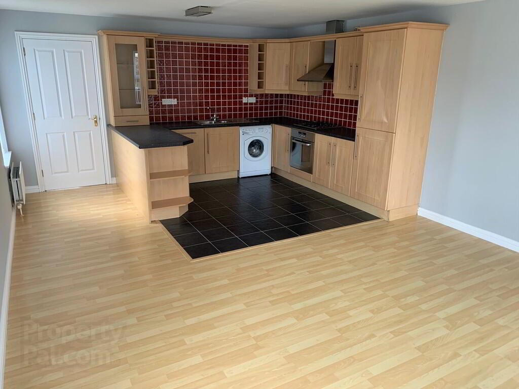 12 Larksborough Avenue 4 of 11