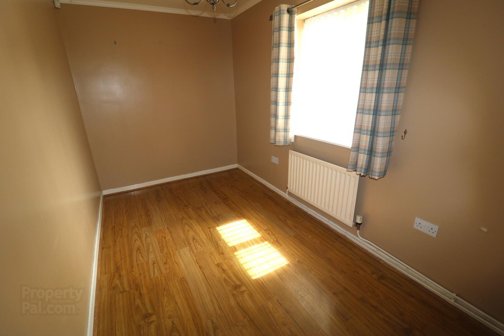 26 Craigs Road 5 of 12