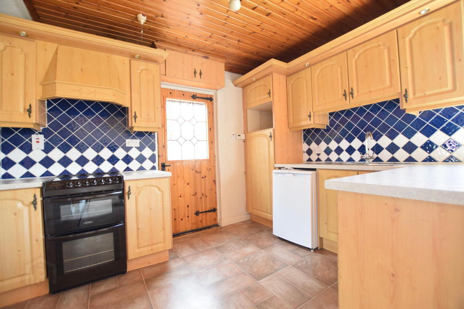 42 Windsor Crescent 9 of 27