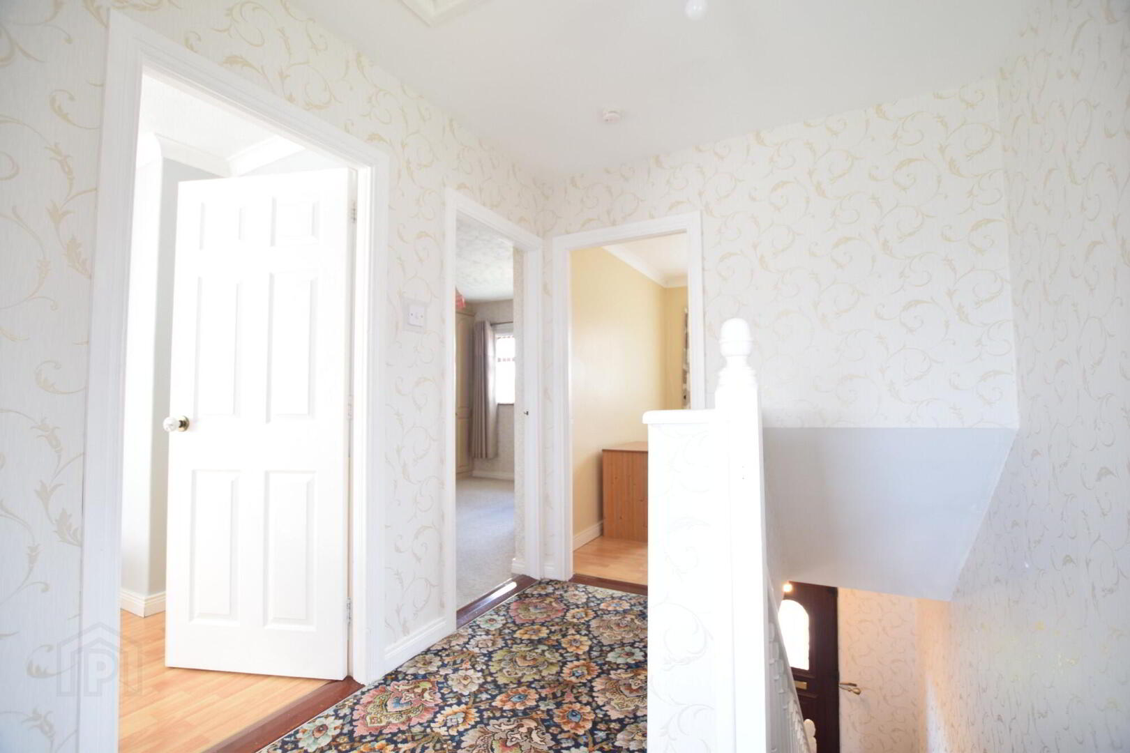 42 Windsor Crescent 13 of 27
