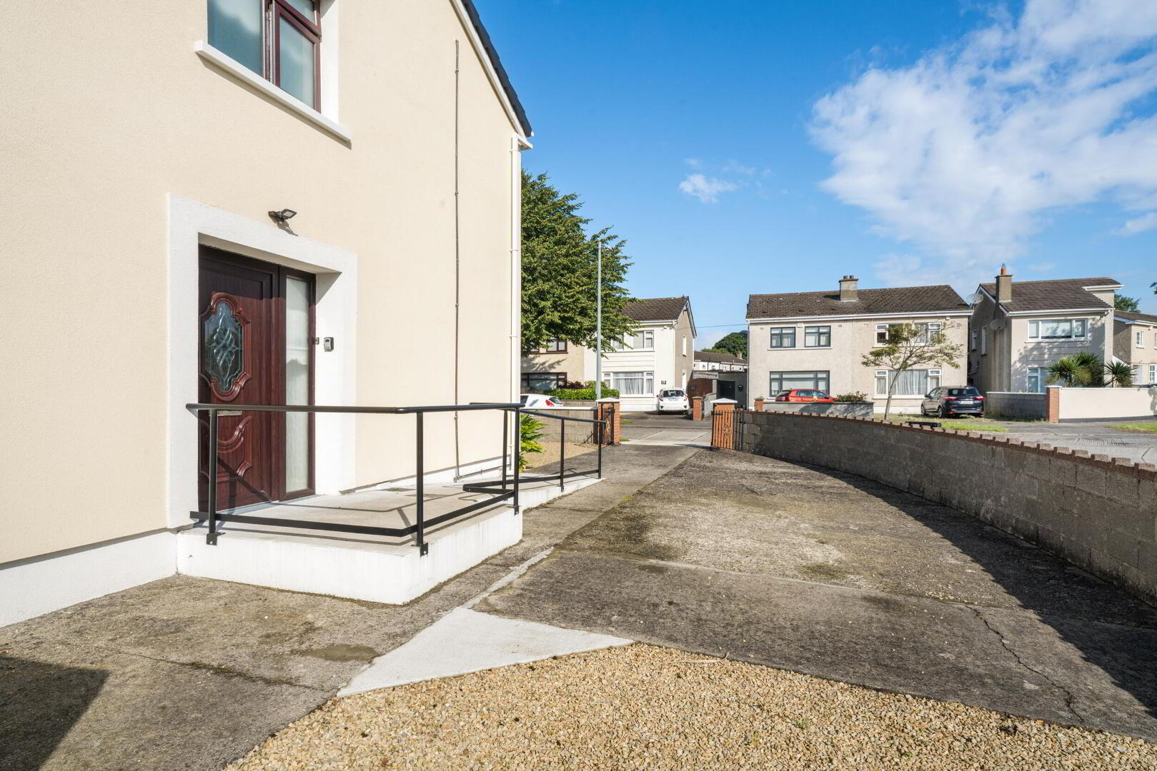 16 Raheen Court 2 of 28