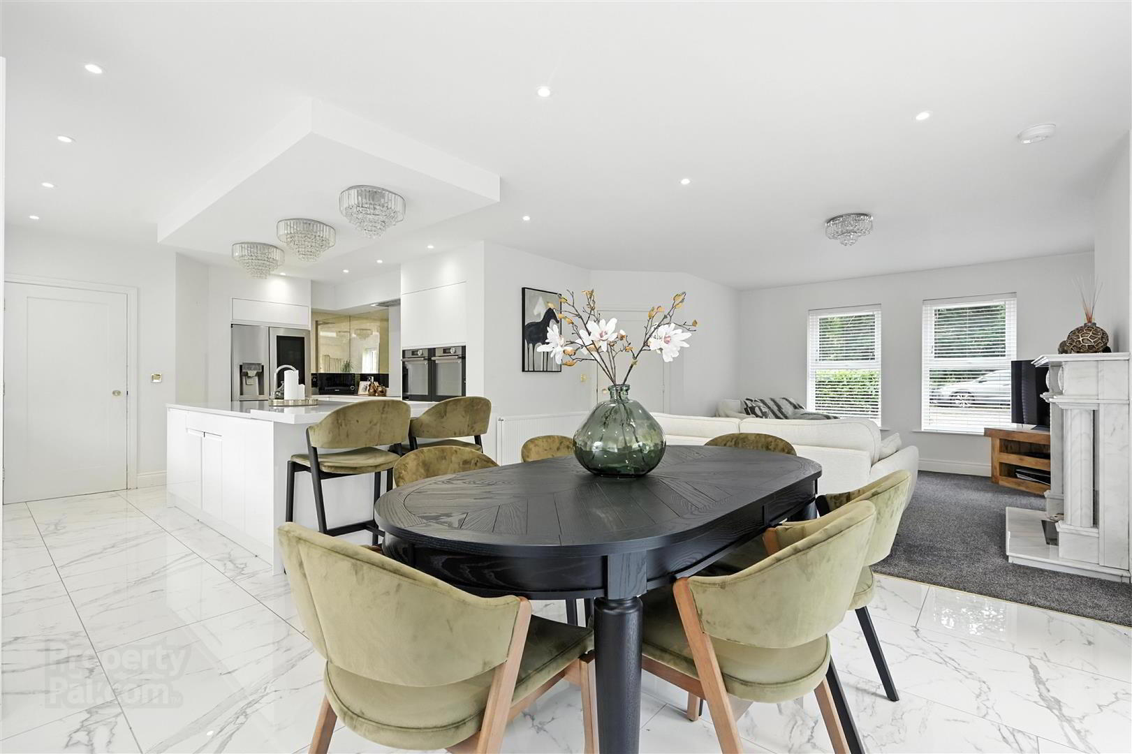 193 Castle Road 10 of 38