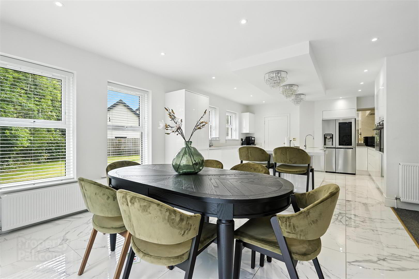 193 Castle Road 8 of 38