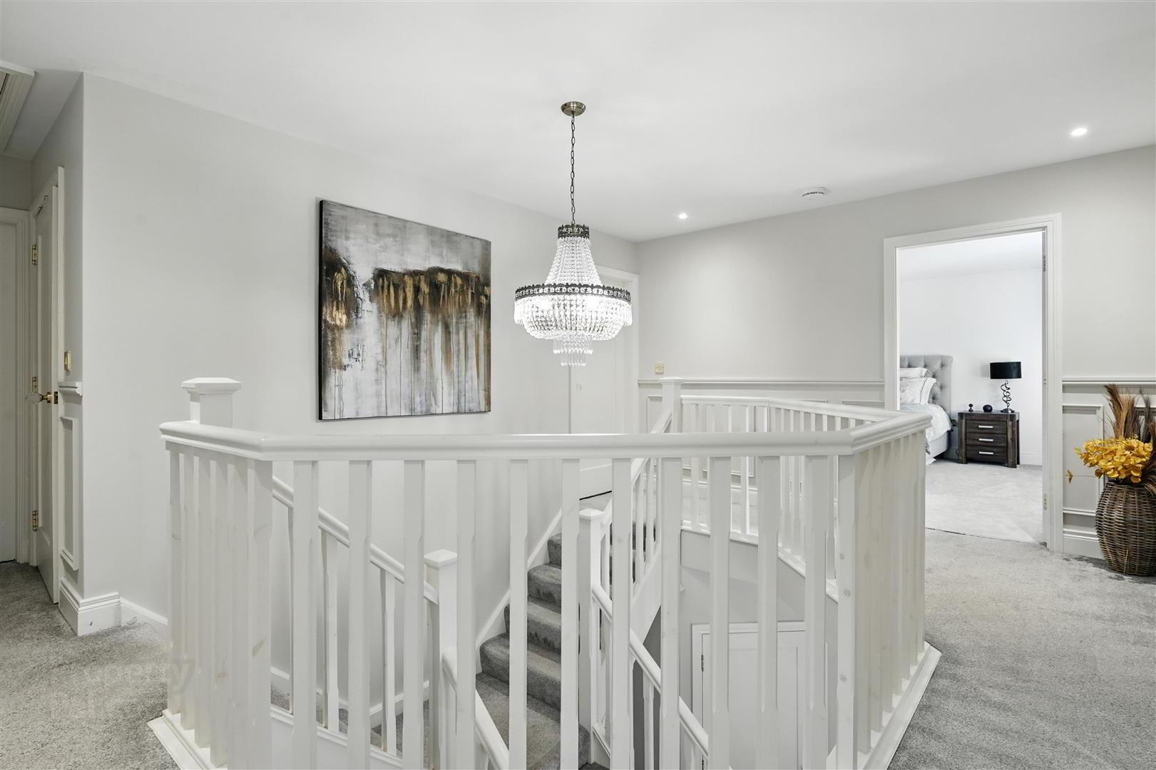 193 Castle Road 20 of 38