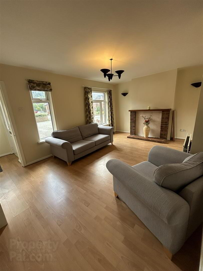 15 Clarehill Lane 4 of 15