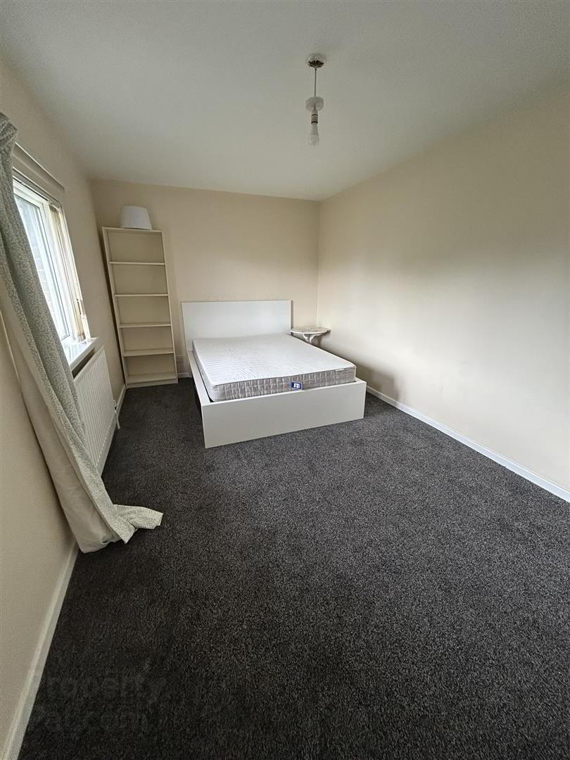 15 Clarehill Lane 10 of 15