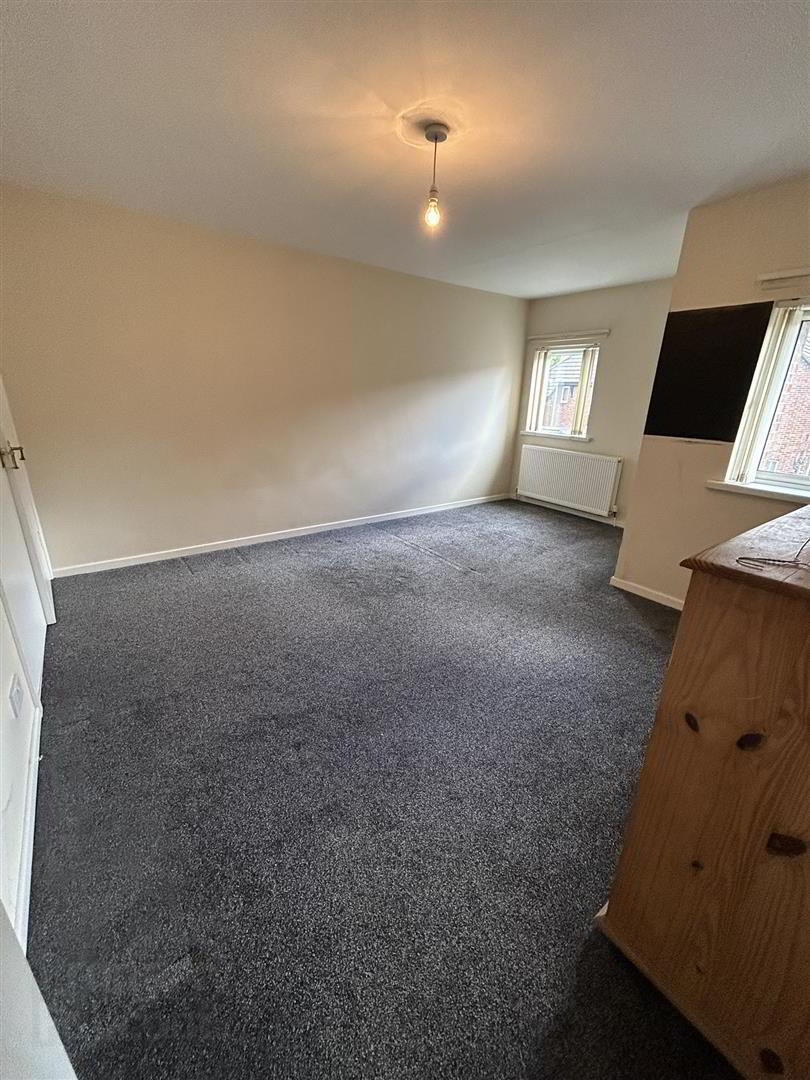 15 Clarehill Lane 13 of 15