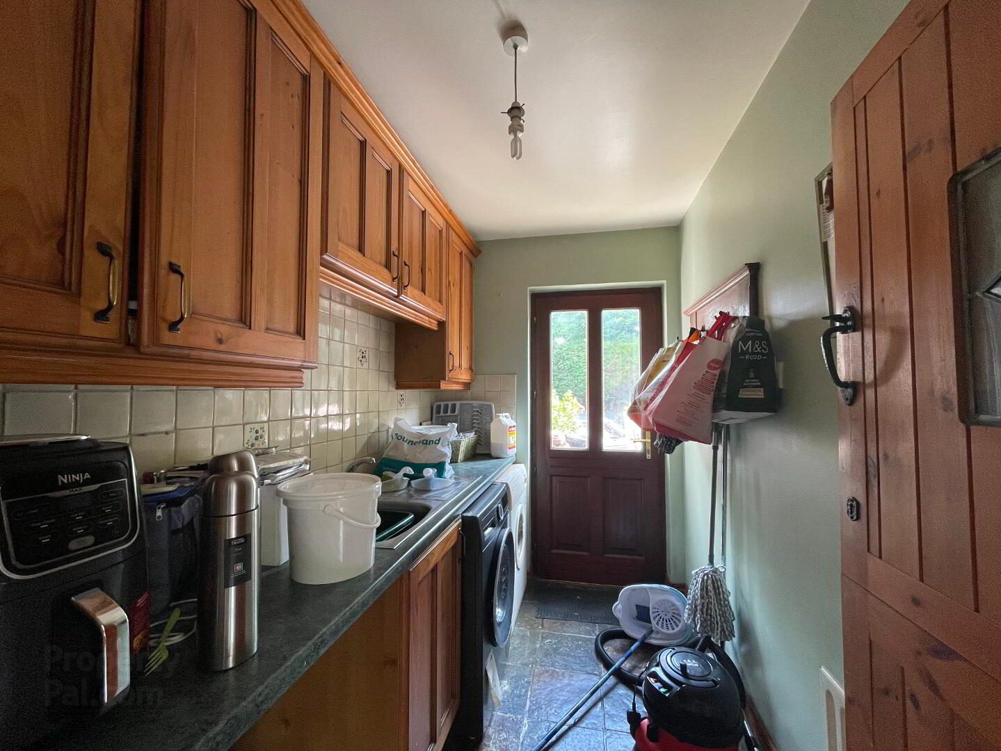 3 Lonsdale Court 8 of 18