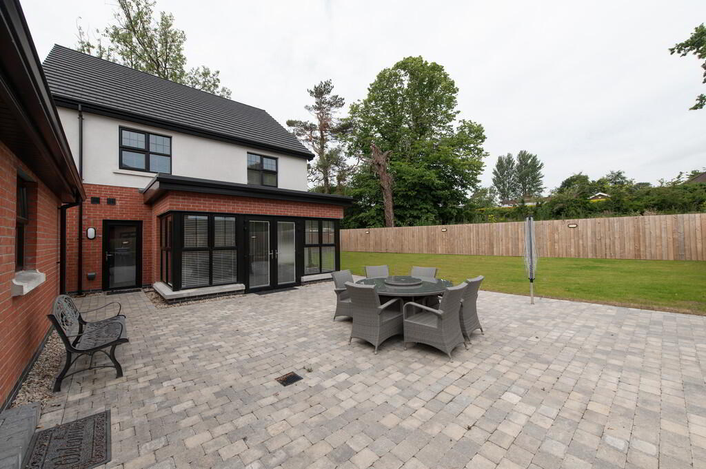 10 Oakfield Park Drive 18 of 20