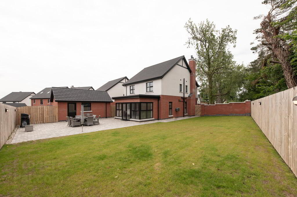 10 Oakfield Park Drive 19 of 20