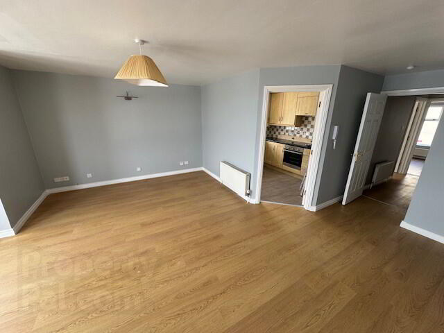 3 Ocean View, 31 Marine Parade 4 of 12