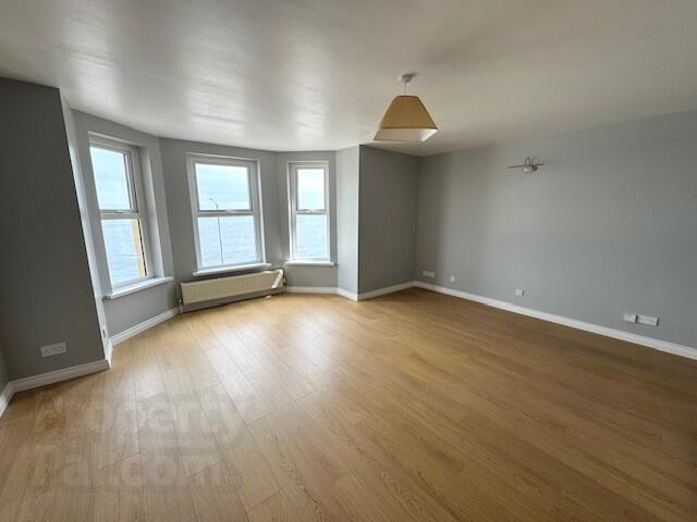 3 Ocean View, 31 Marine Parade 3 of 12