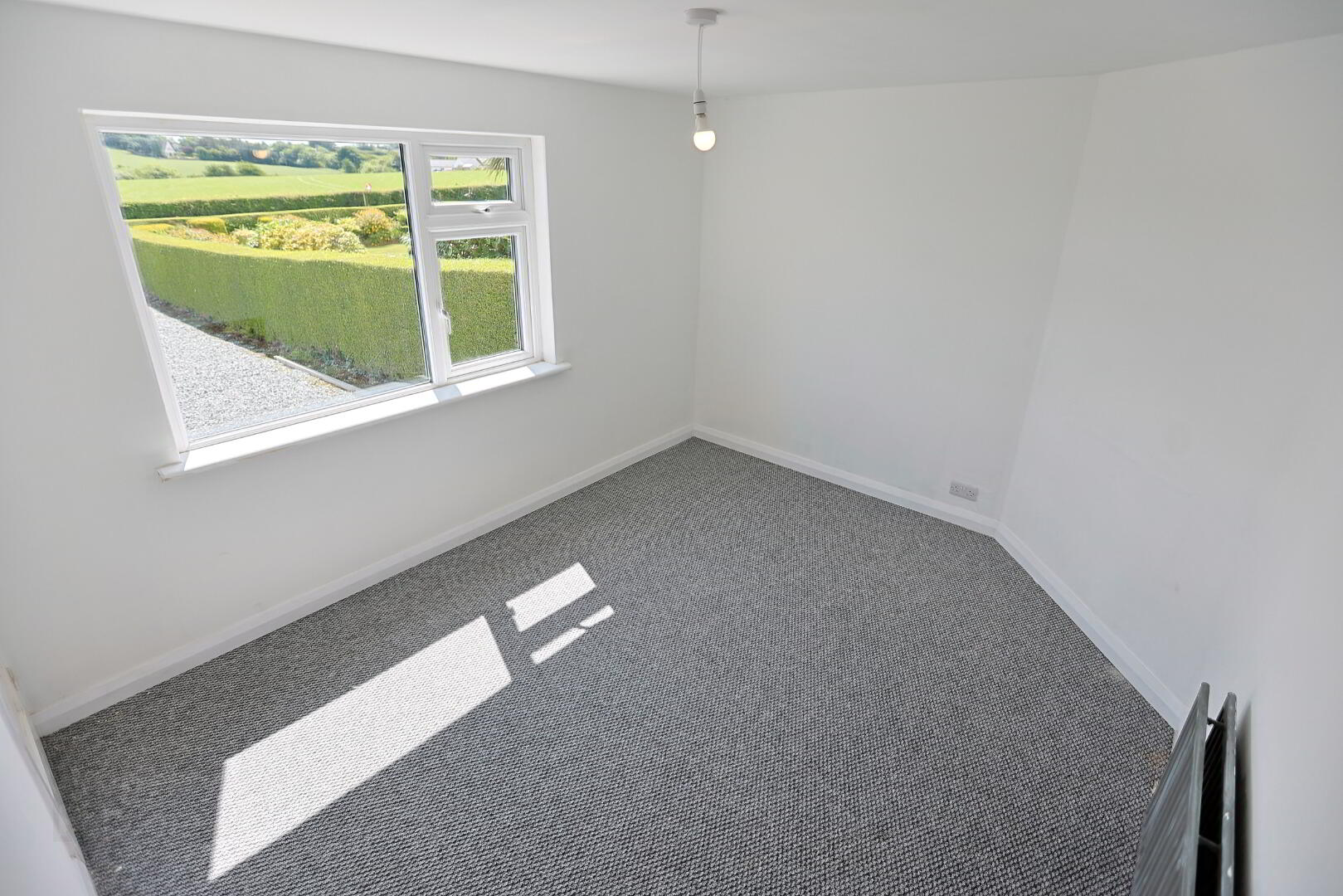 249 Markethill Road 5 of 41