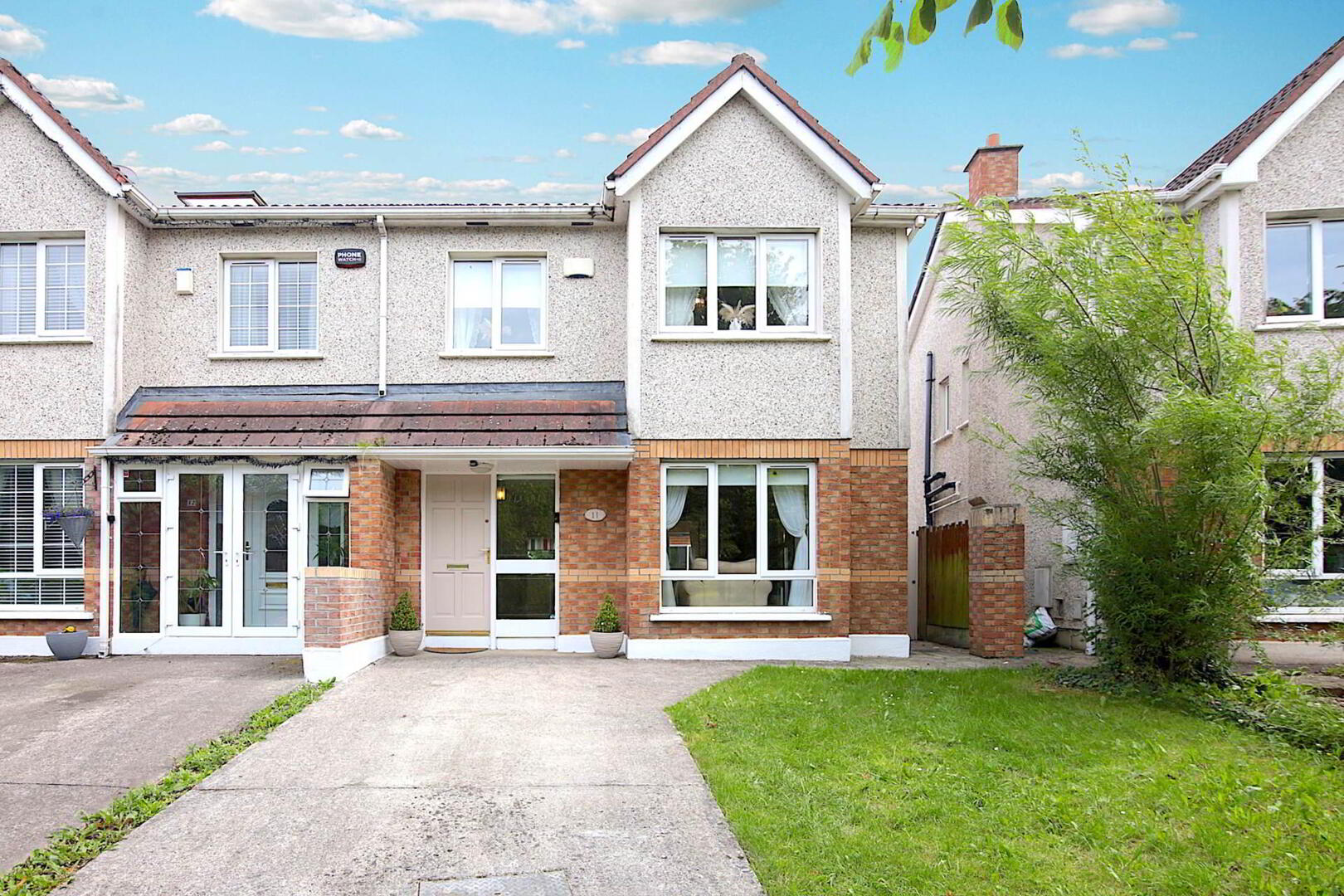 11 Manorfields Crescent 1 of 29