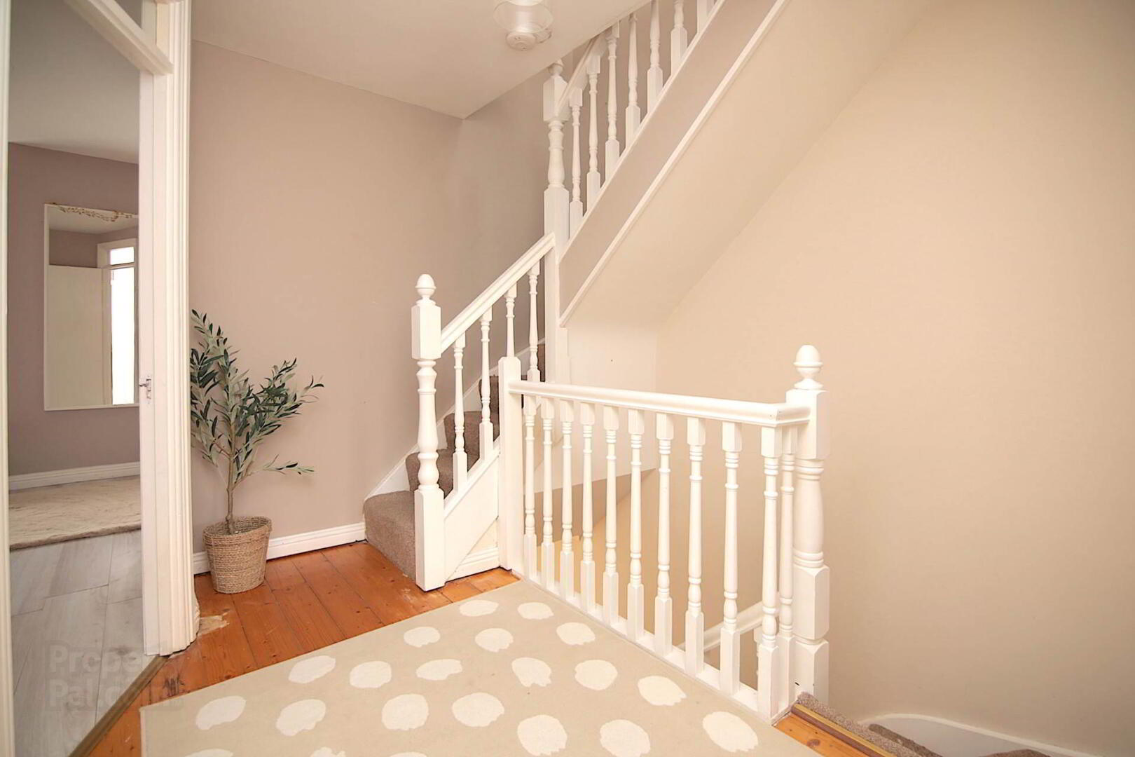 11 Manorfields Crescent 11 of 29