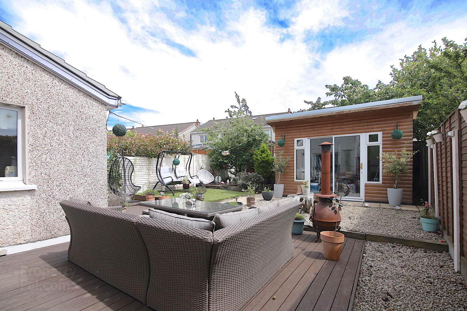 11 Manorfields Crescent 27 of 29