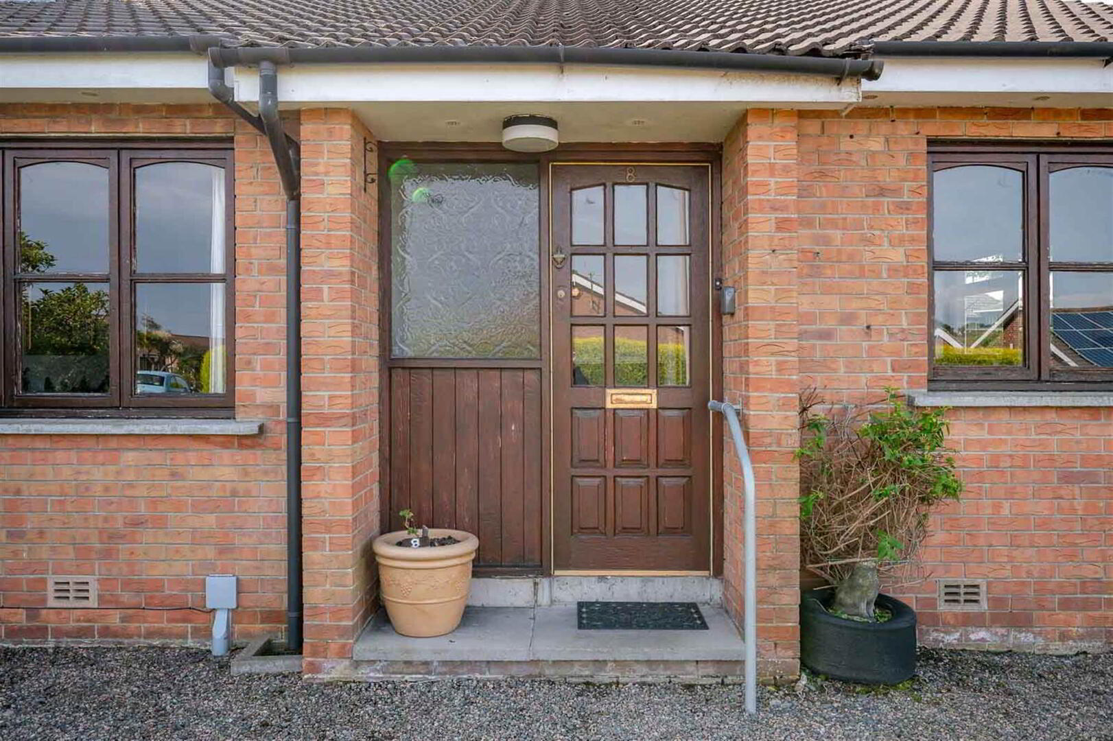 8 Erindee Gardens 2 of 16
