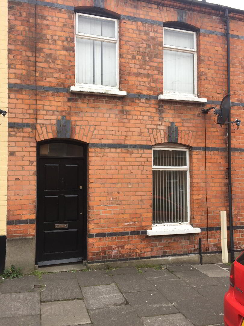 18 Barry Street 1 of 6
