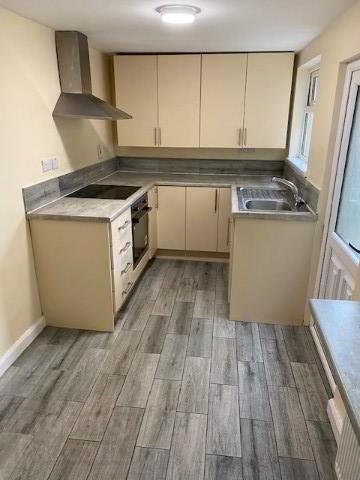 18 Barry Street 4 of 6