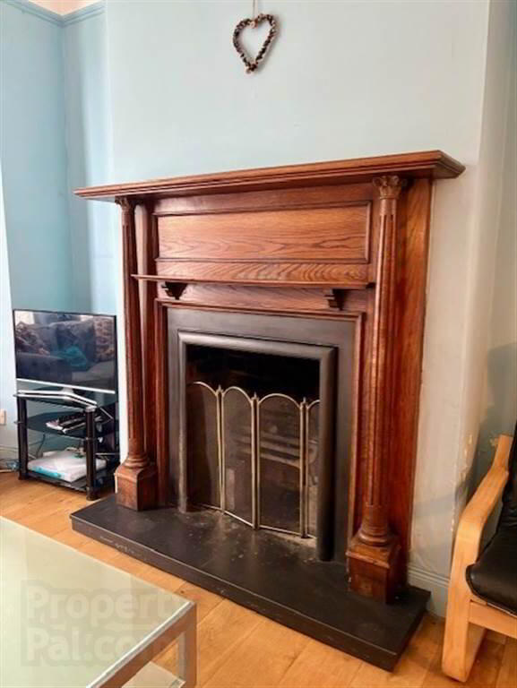 3 Agincourt Avenue 4 of 15