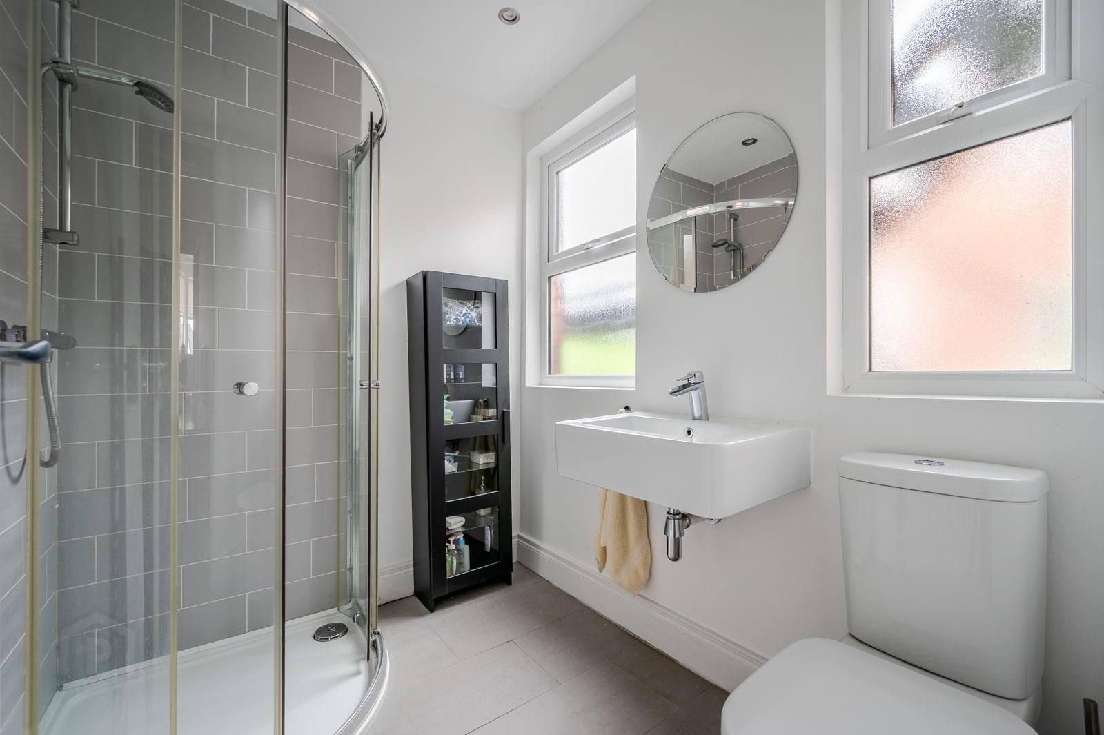 Apartment 2 27 Wandsworth Road 9 of 22
