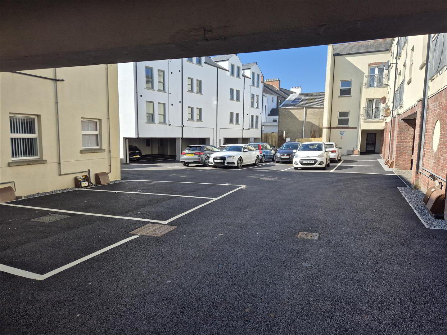 24 Cheston Close 9 of 9