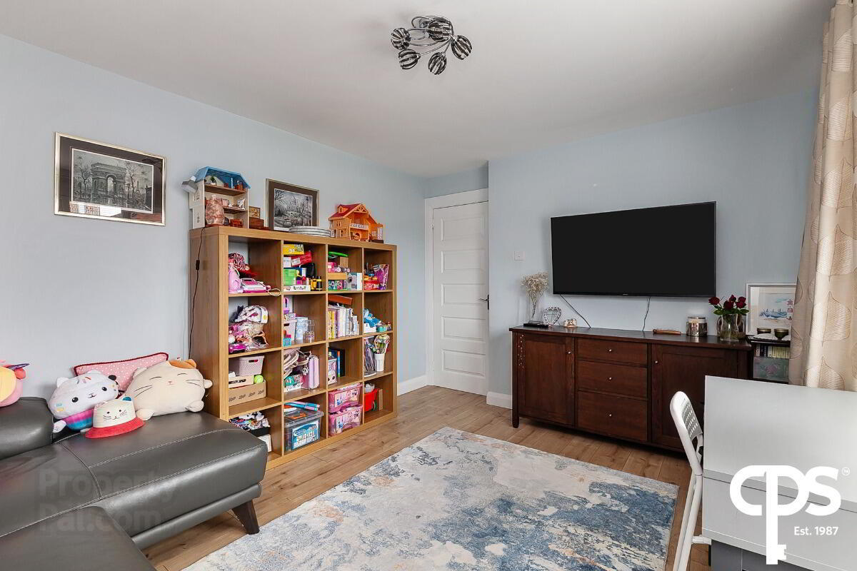 13b Blakely Terrace 8 of 18