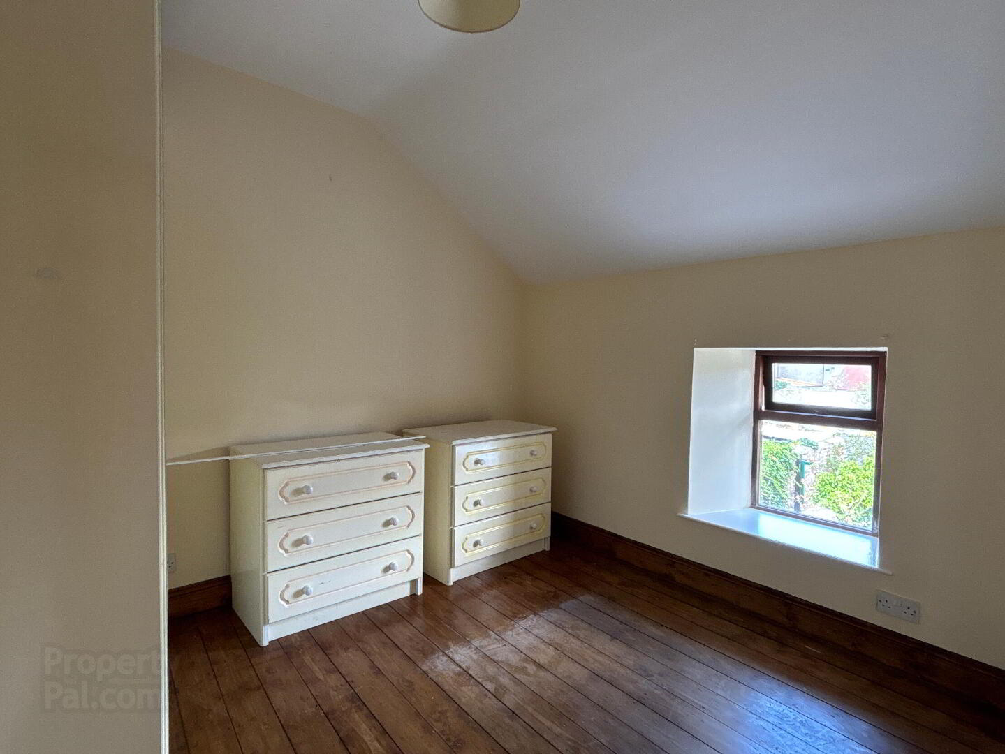 27 O'Neill Street 8 of 11