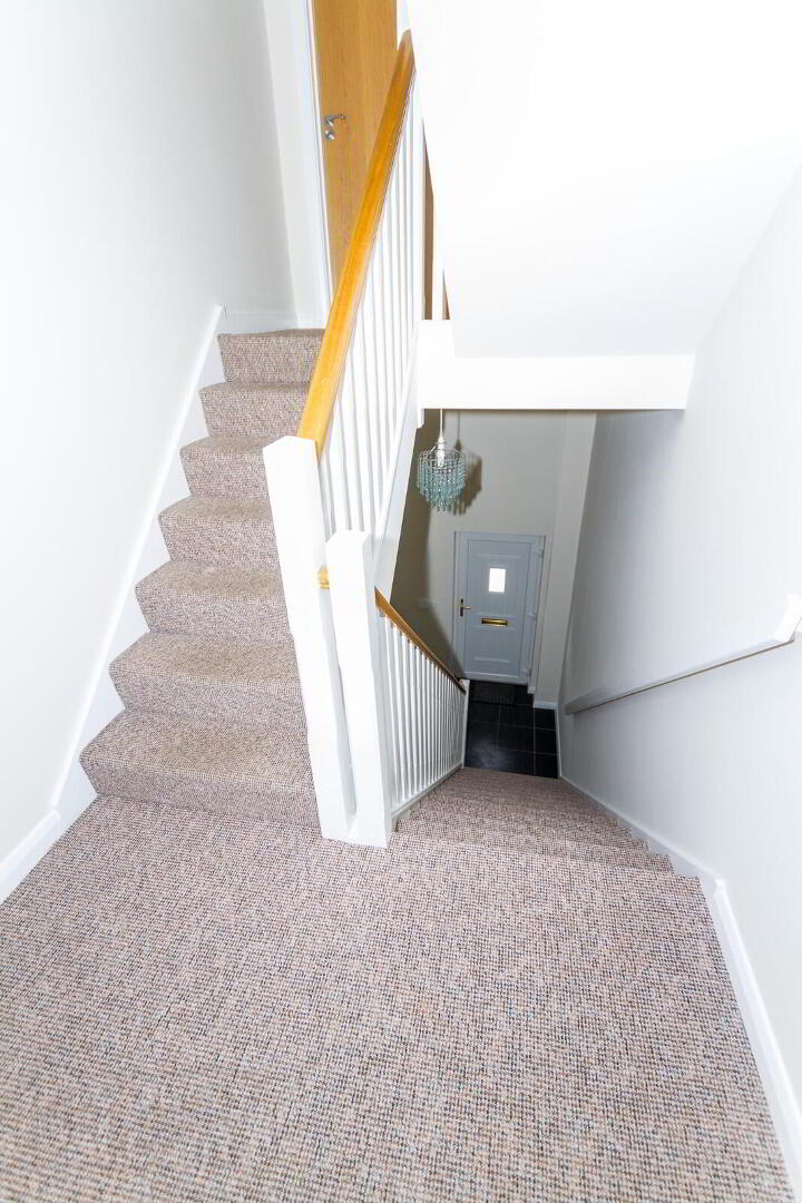 46 Todd's Hill Park **, 3 MONTH LEASE Opportunity** 6 of 18