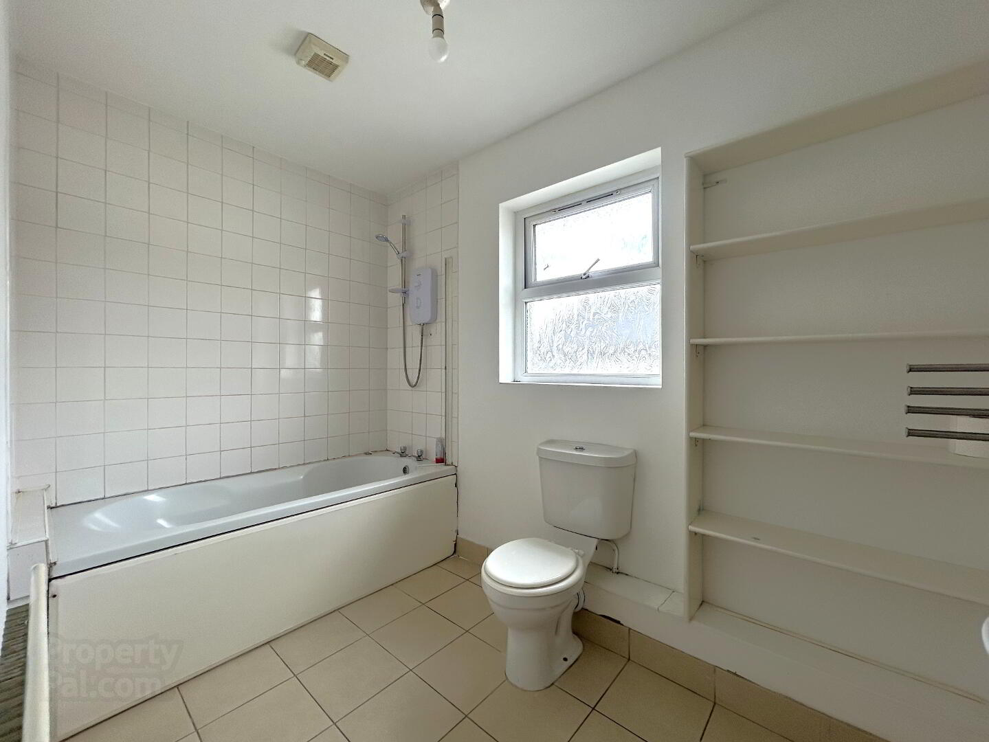 Unit 6, Riverside Manor 4 of 8