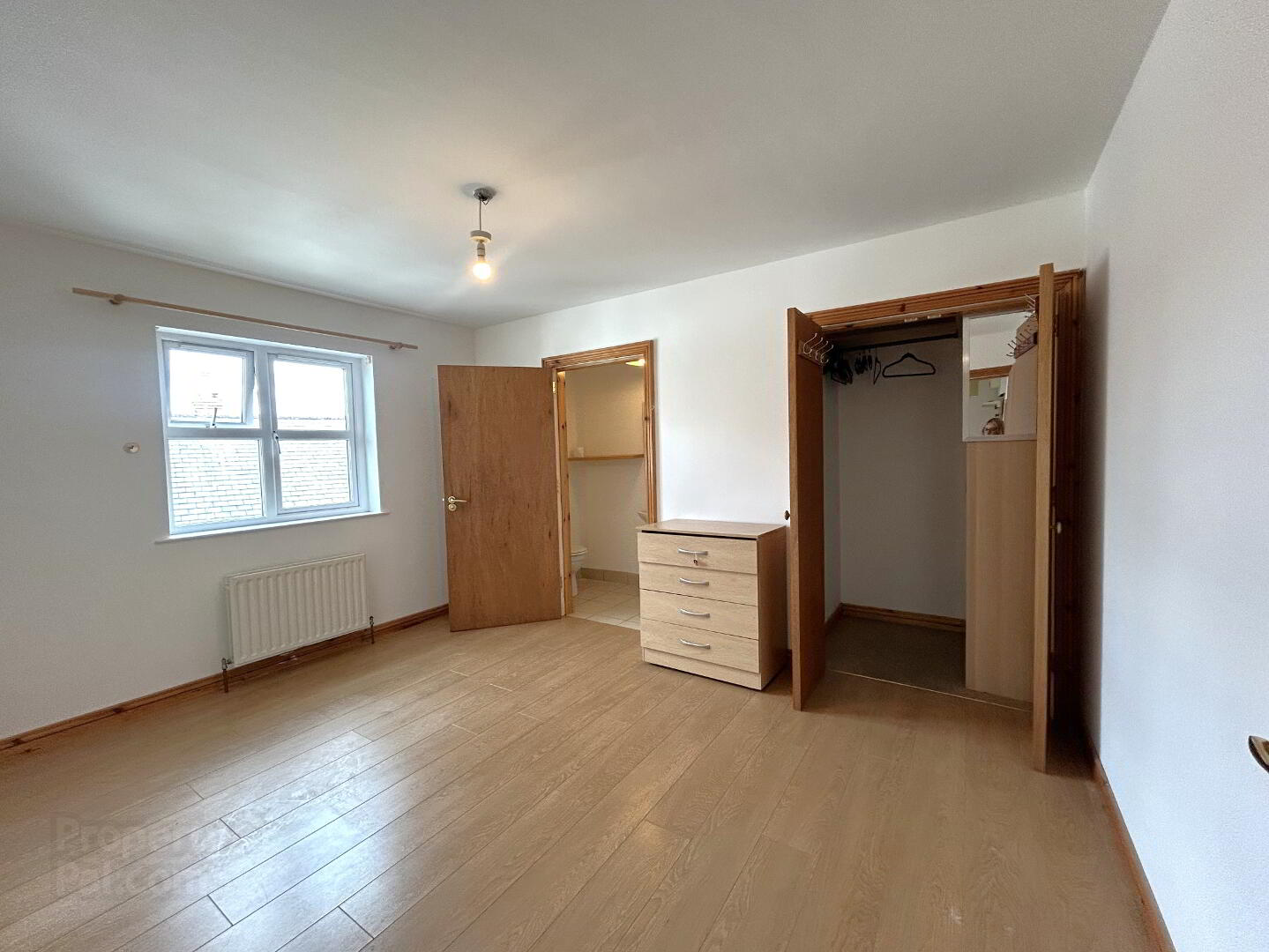 Unit 6, Riverside Manor 5 of 8