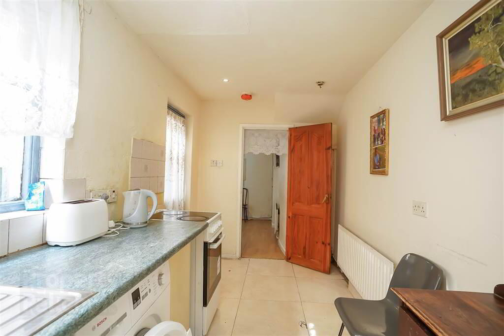 54 Jerusalem Street 7 of 14