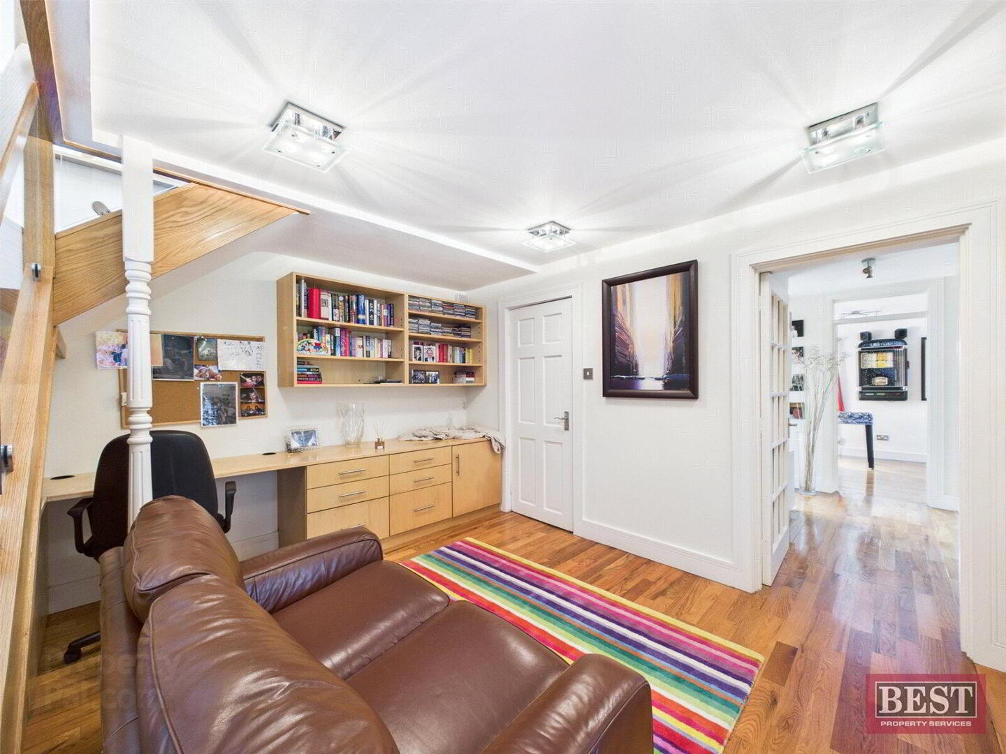 The White House, 24 Hawthorn Hill 25 of 43