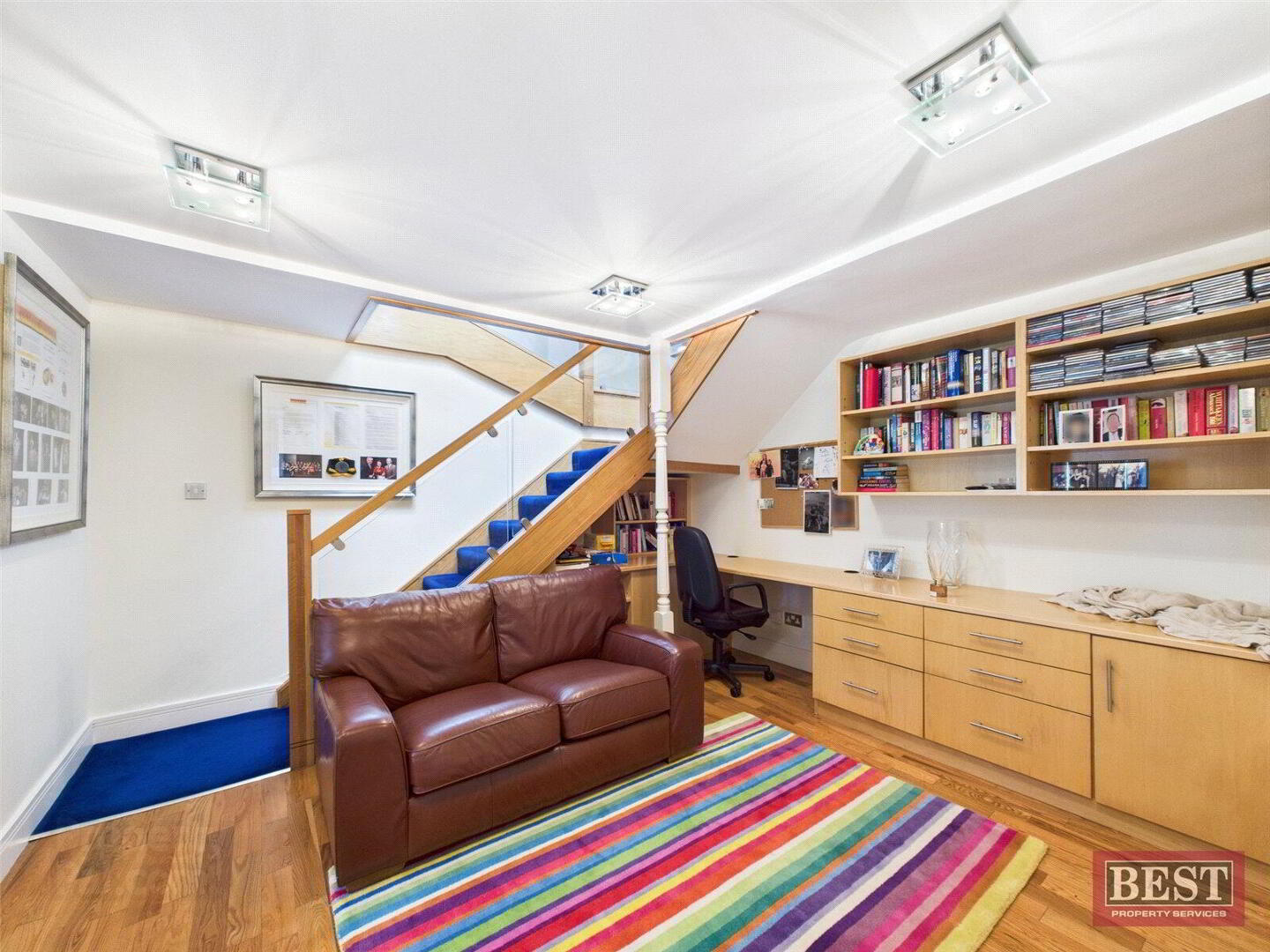The White House, 24 Hawthorn Hill 24 of 43