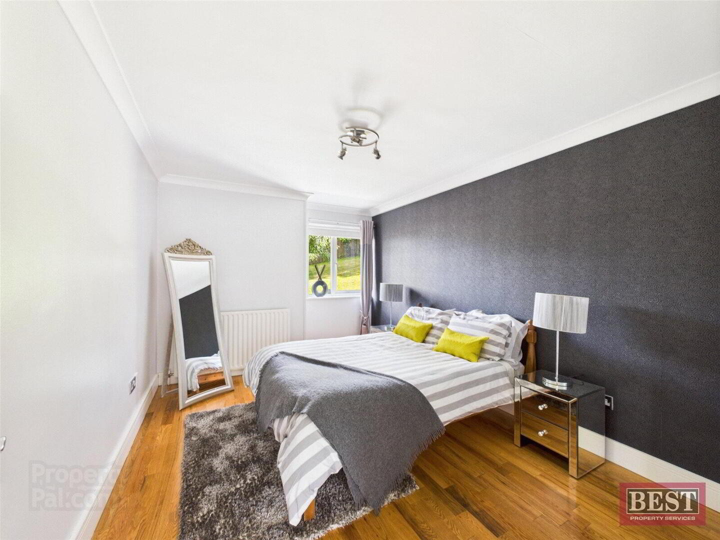 The White House, 24 Hawthorn Hill 28 of 43