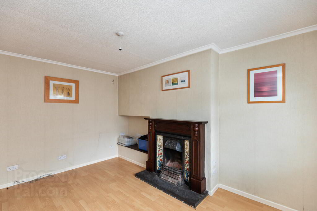 15 Sunderland Road 4 of 17
