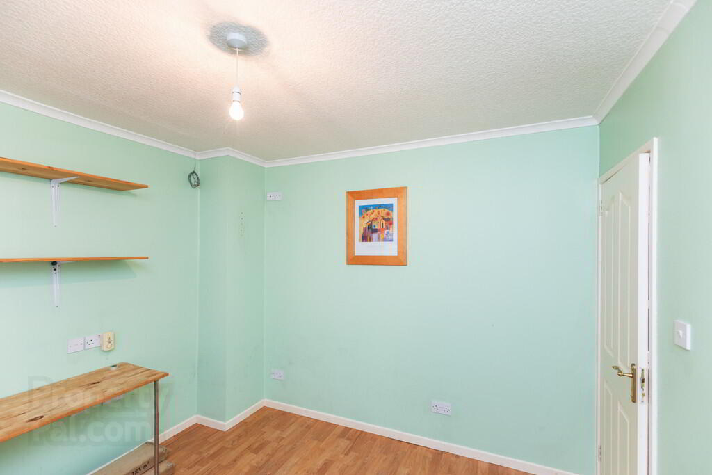 15 Sunderland Road 6 of 17