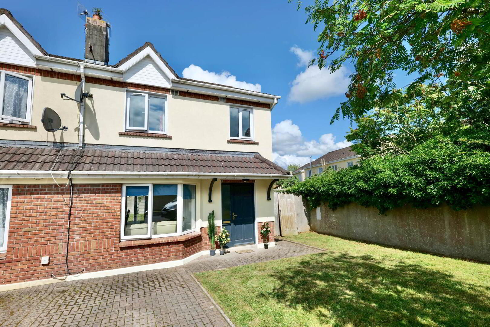 property description image